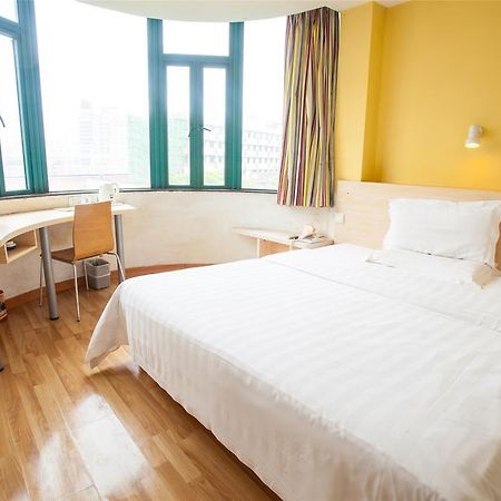 7Days Inn Guilin Zhengyang Road Pedestrain Street Гуйлинь Экстерьер фото