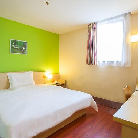 7Days Inn Guilin Zhengyang Road Pedestrain Street Гуйлинь Экстерьер фото