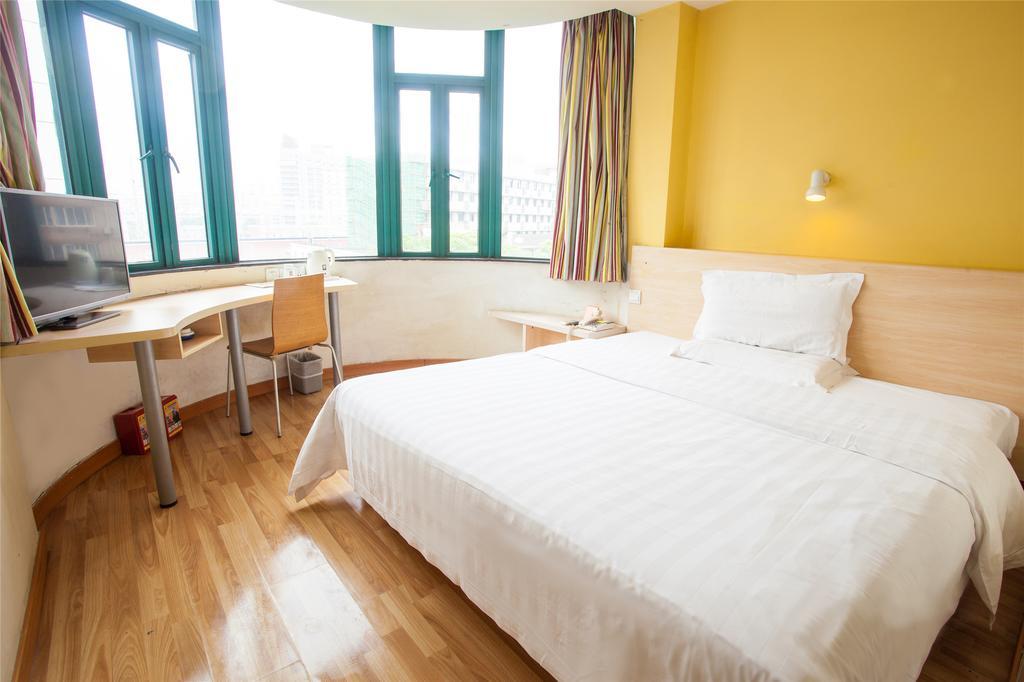 7Days Inn Guilin Zhengyang Road Pedestrain Street Гуйлинь Экстерьер фото