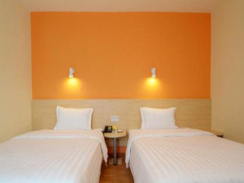 7Days Inn Guilin Zhengyang Road Pedestrain Street Гуйлинь Экстерьер фото